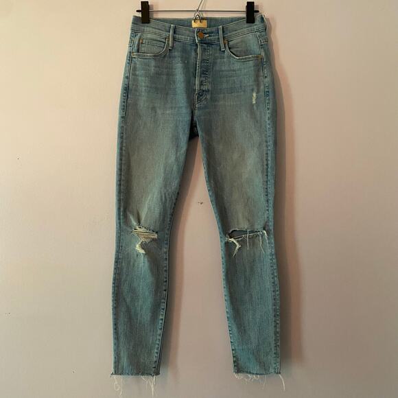 Mother Women's size 27 The Stunner Ankle Fray in Dreamer Distressed Button Fly - Picture 2 of 15